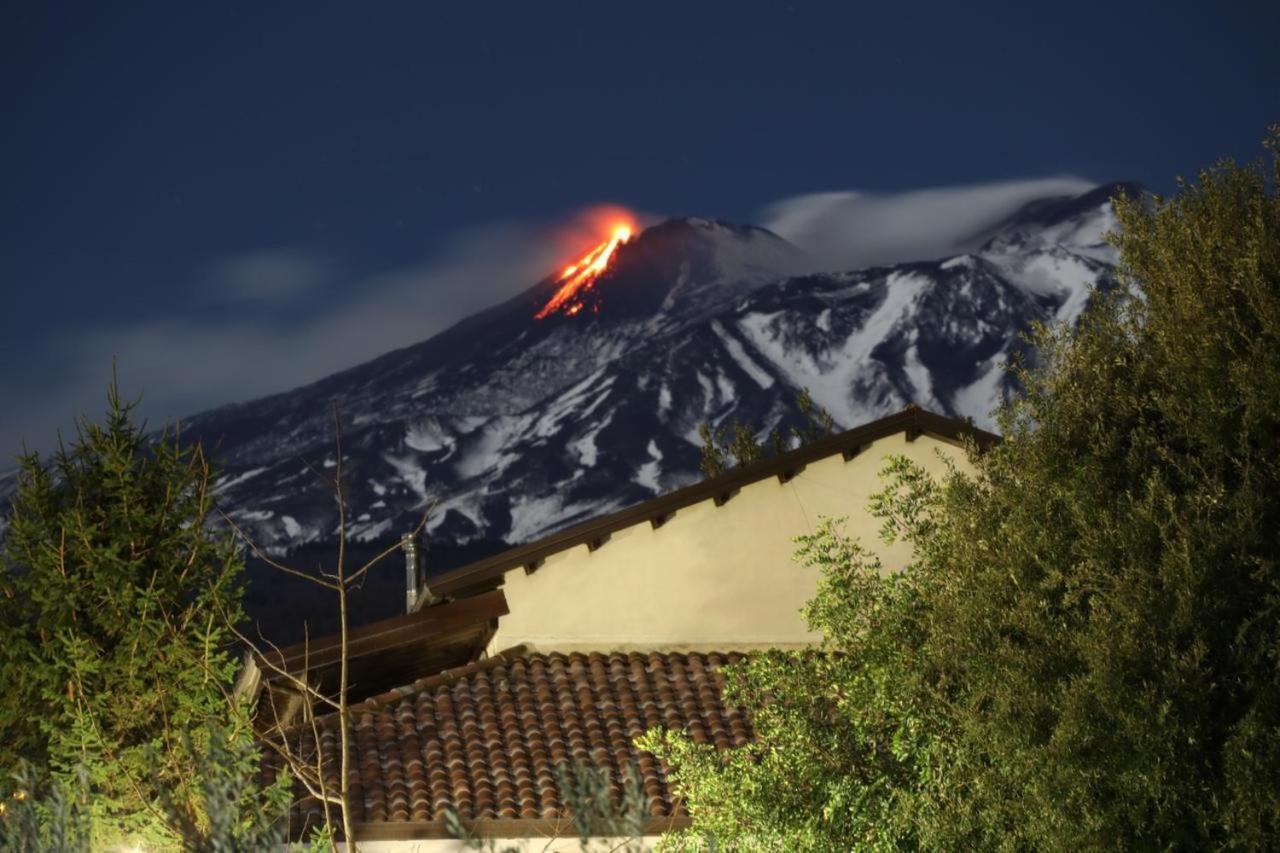 Agriturismo Etna-Mare ปิเอดิมอนเต เอตเนโอ ภายนอก รูปภาพ
